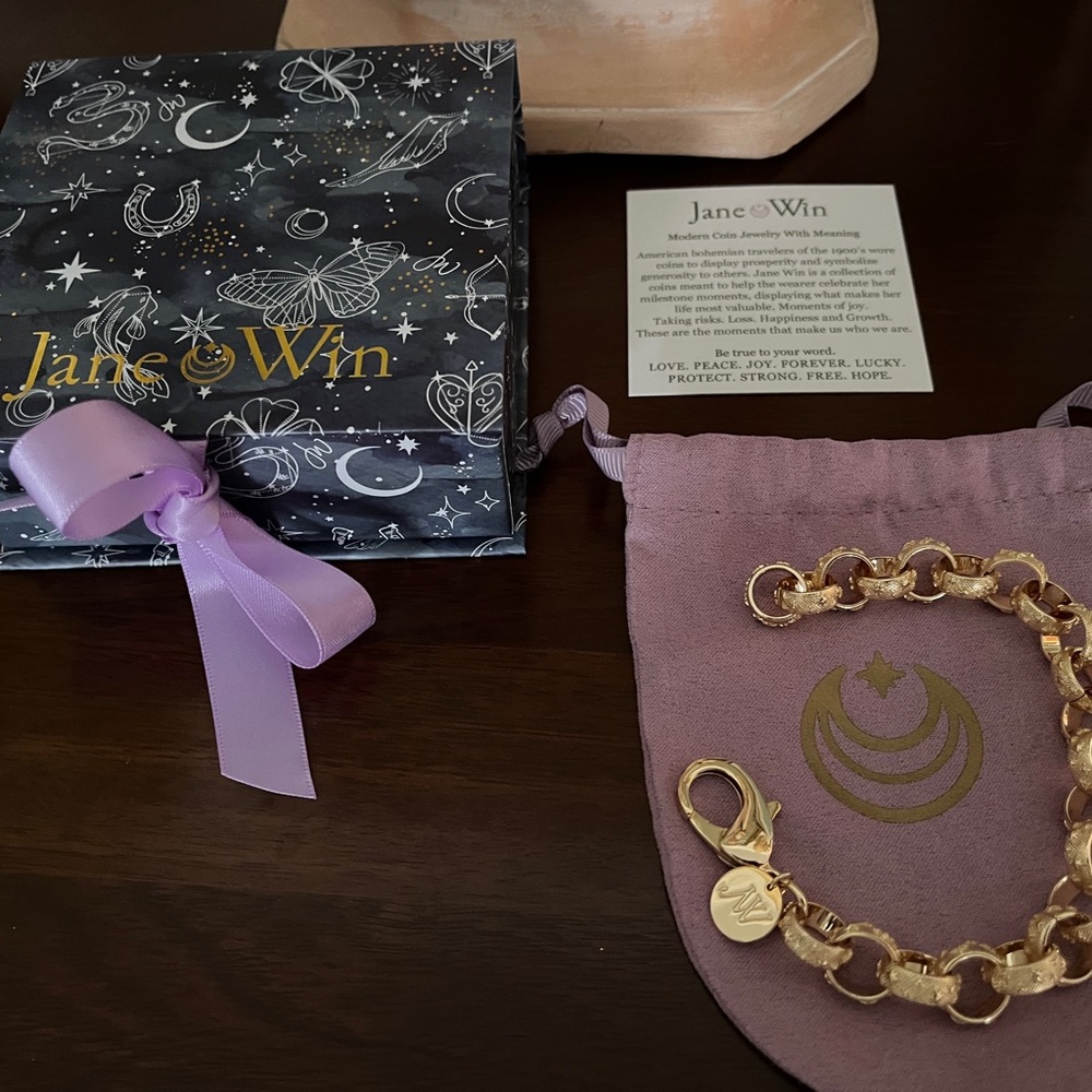 NEW Jane Win gold Forever Rolo Bracelet with JW pouch, box, and care card